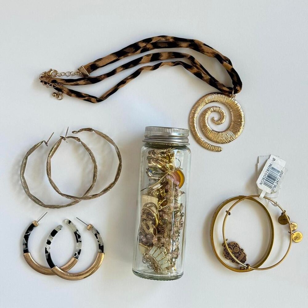 Gold Mystery Jewelry Jar 21 Pieces